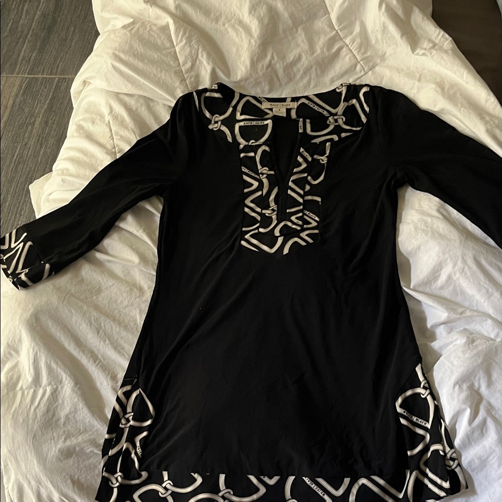White House Black Market Black Tunic with White Accents